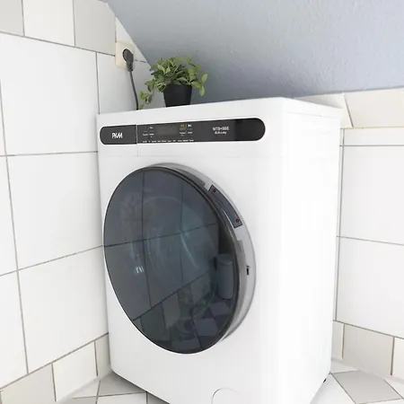 Salt Apartments - Grosse City-Wohnung * Weissenfels